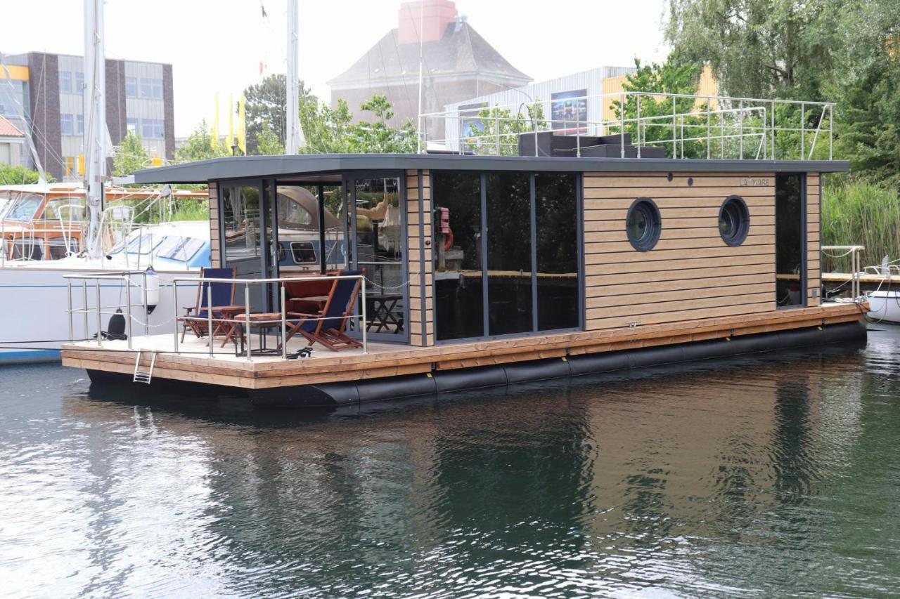 Hotel Hausboot Lina In Flensburgo Exterior foto