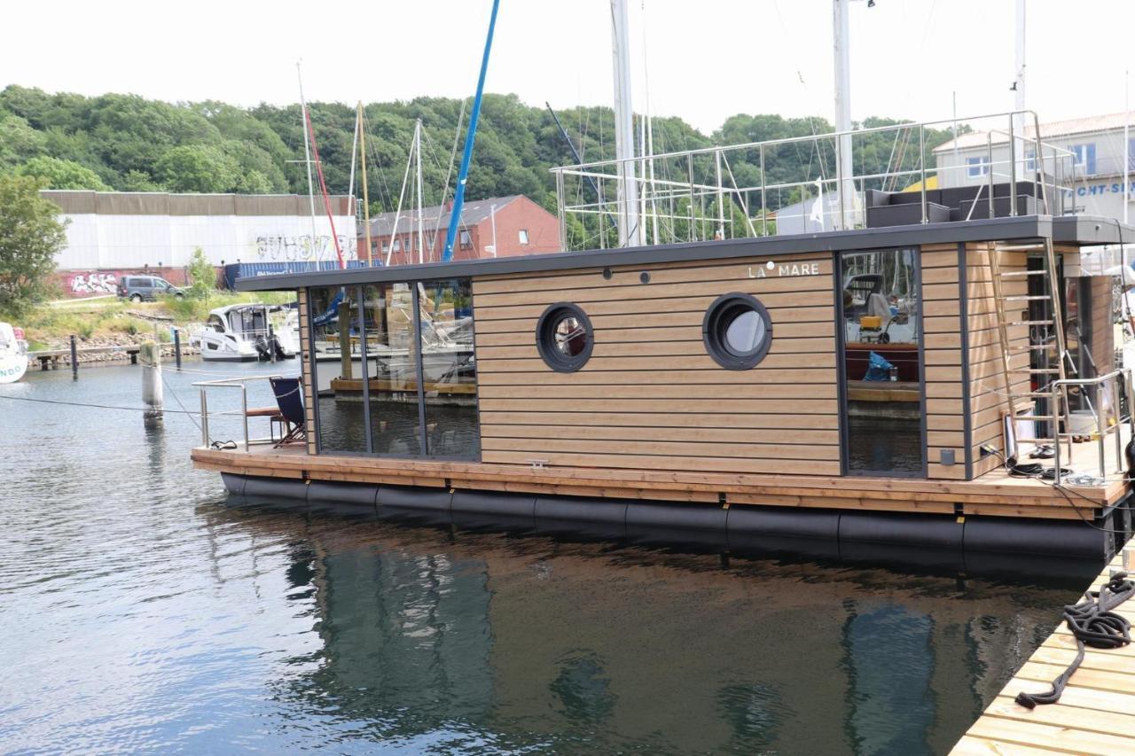 Hotel Hausboot Lina In Flensburgo Exterior foto
